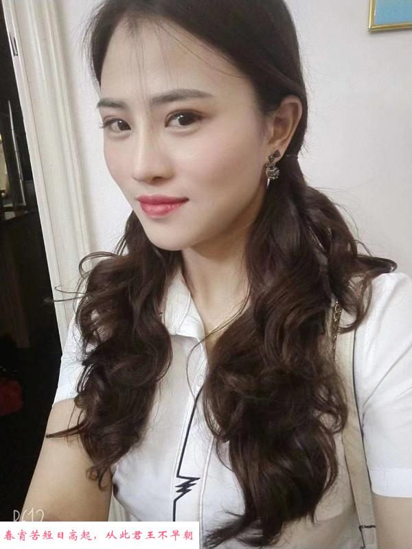 武昌徐东性感小姐姐 第2张