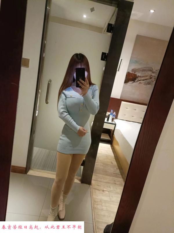 武胜路e胸大杯妹妹 第4张