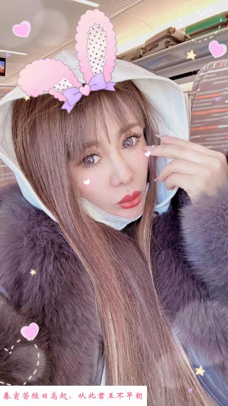 大灯巨乳莞式特服 第1张
