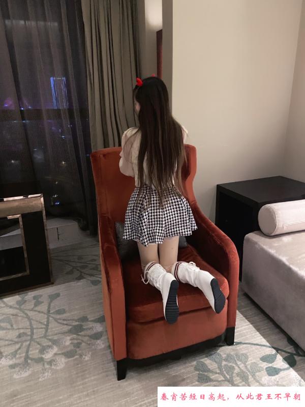 中项诗诗个人 第1张