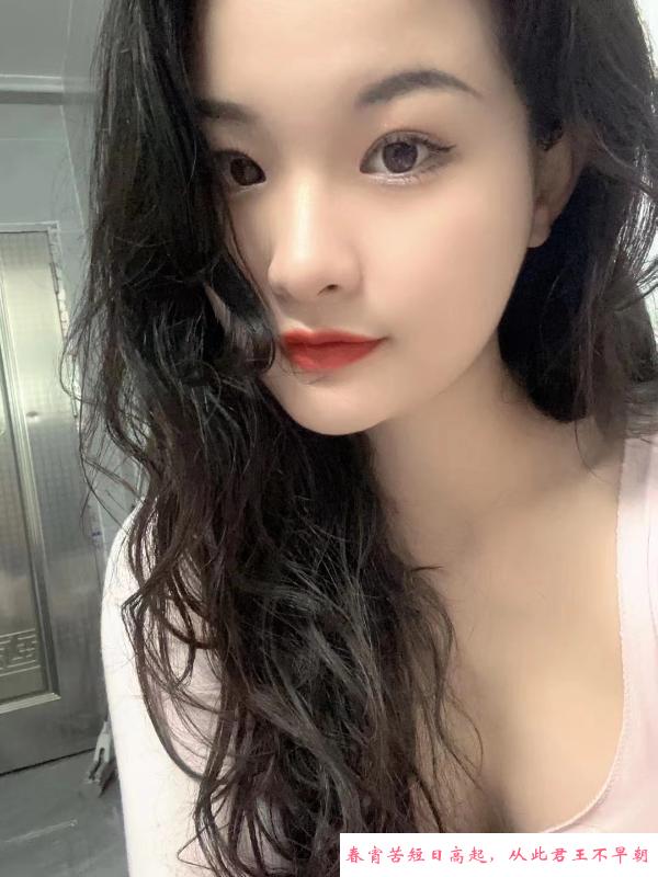 想入非非的妃儿 第2张