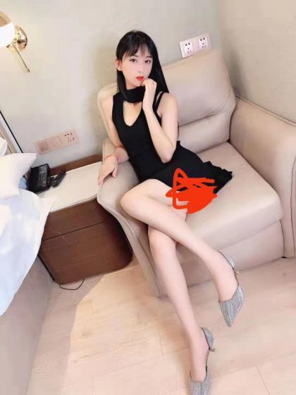 东晓南艺馨 第1张