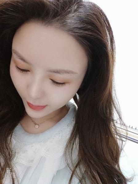 甜美娜 第1张