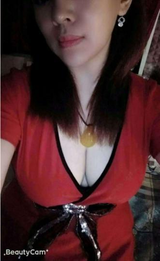 还可以的熟女 第1张