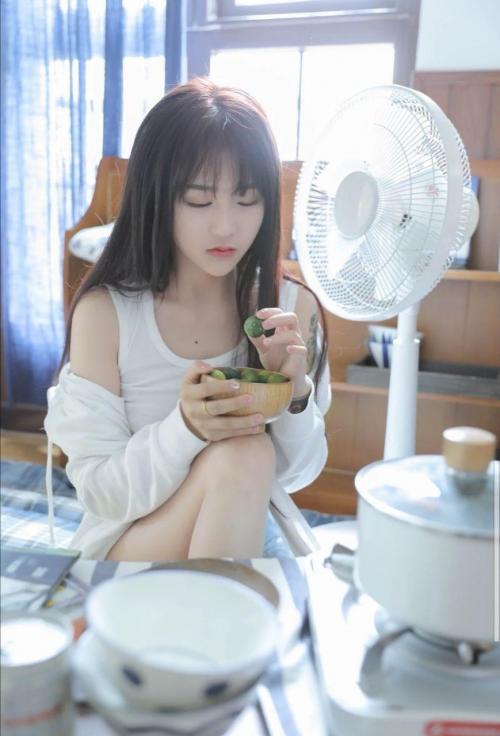 徐州铜山区学生萌妹子:真实02净高168D皮肤雪白、上粉下嫩 第2张
