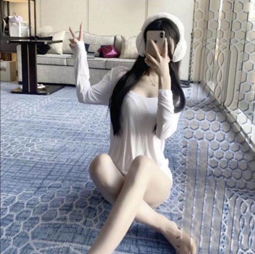性感御姐被架炮后入干的哇哇叫 第3张
