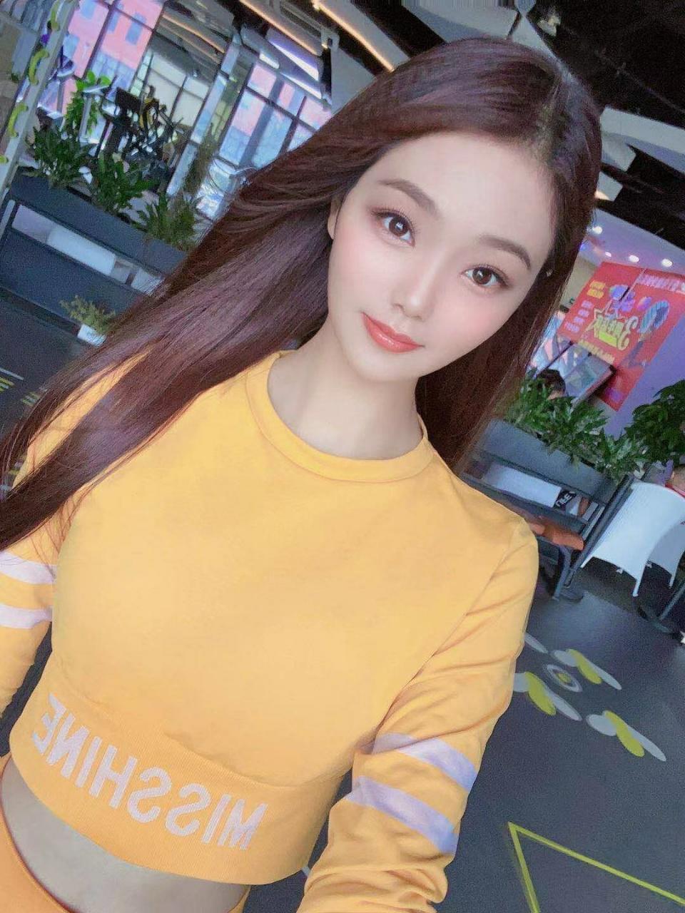 可爱听话的新人 第3张