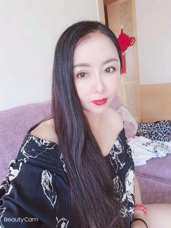 年纪偏大但是很骚 第1张