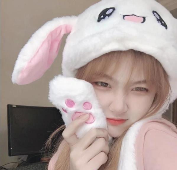 妹妹身材好很性感，小鸟依人型 第2张