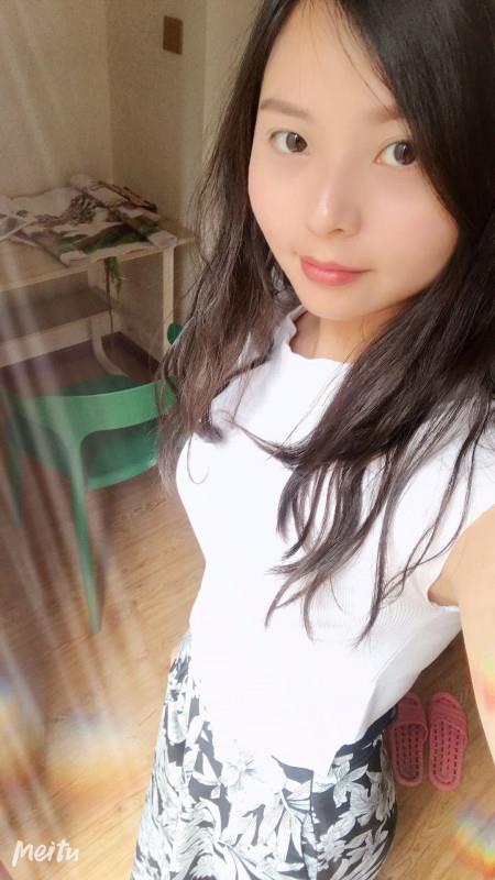 性格开朗的妹子 第1张
