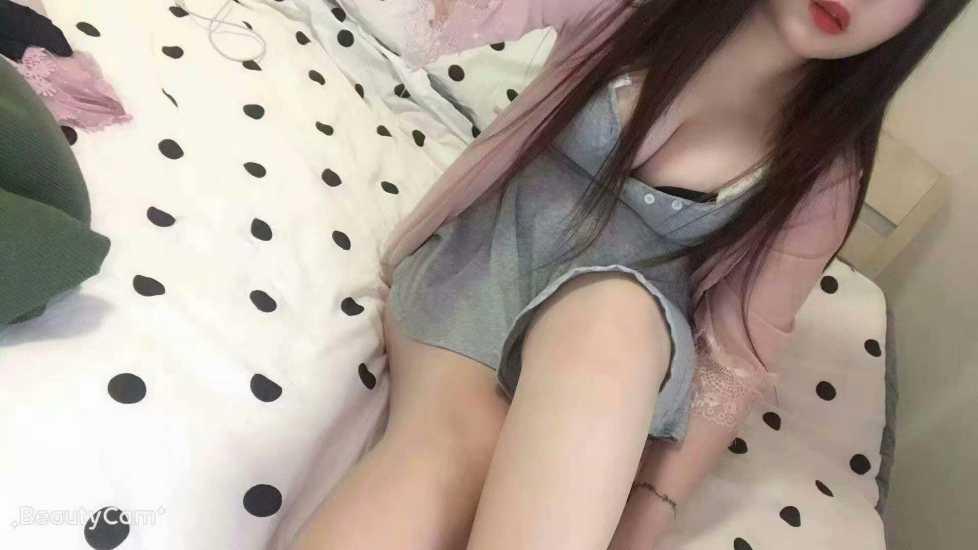 又水又嫩的肉感年轻小坦克，怼就完事了！奶大屁股大 第3张