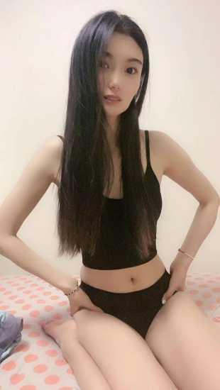 双井近年遇到过最清纯的妹子，应该是刚下水bb粉嫩水多 第1张