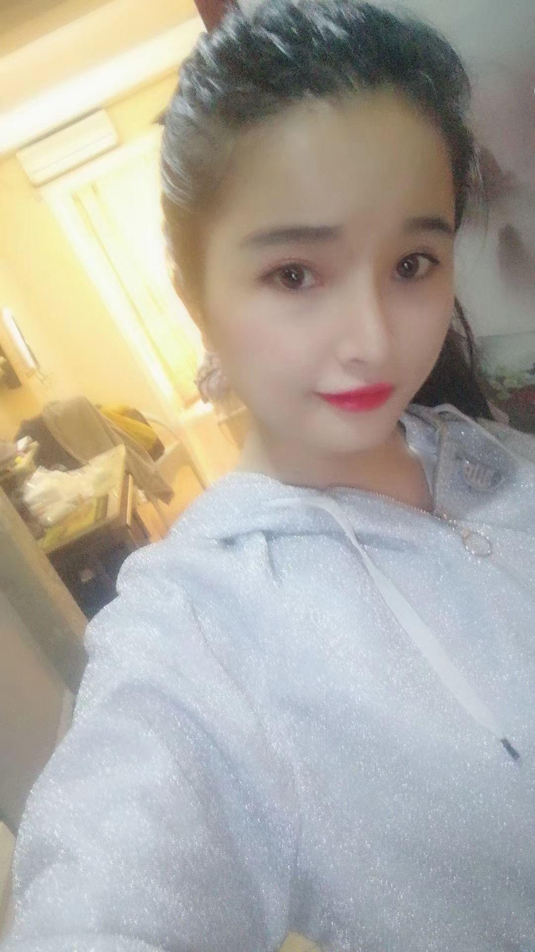 新人莉莉 第2张
