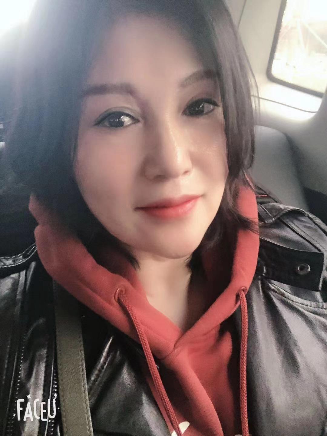 经开区熟女丰满金儿 第2张