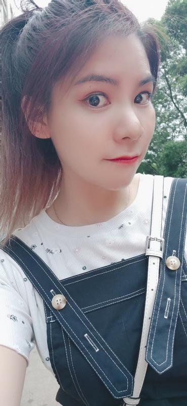 服务很好的妹子 第1张