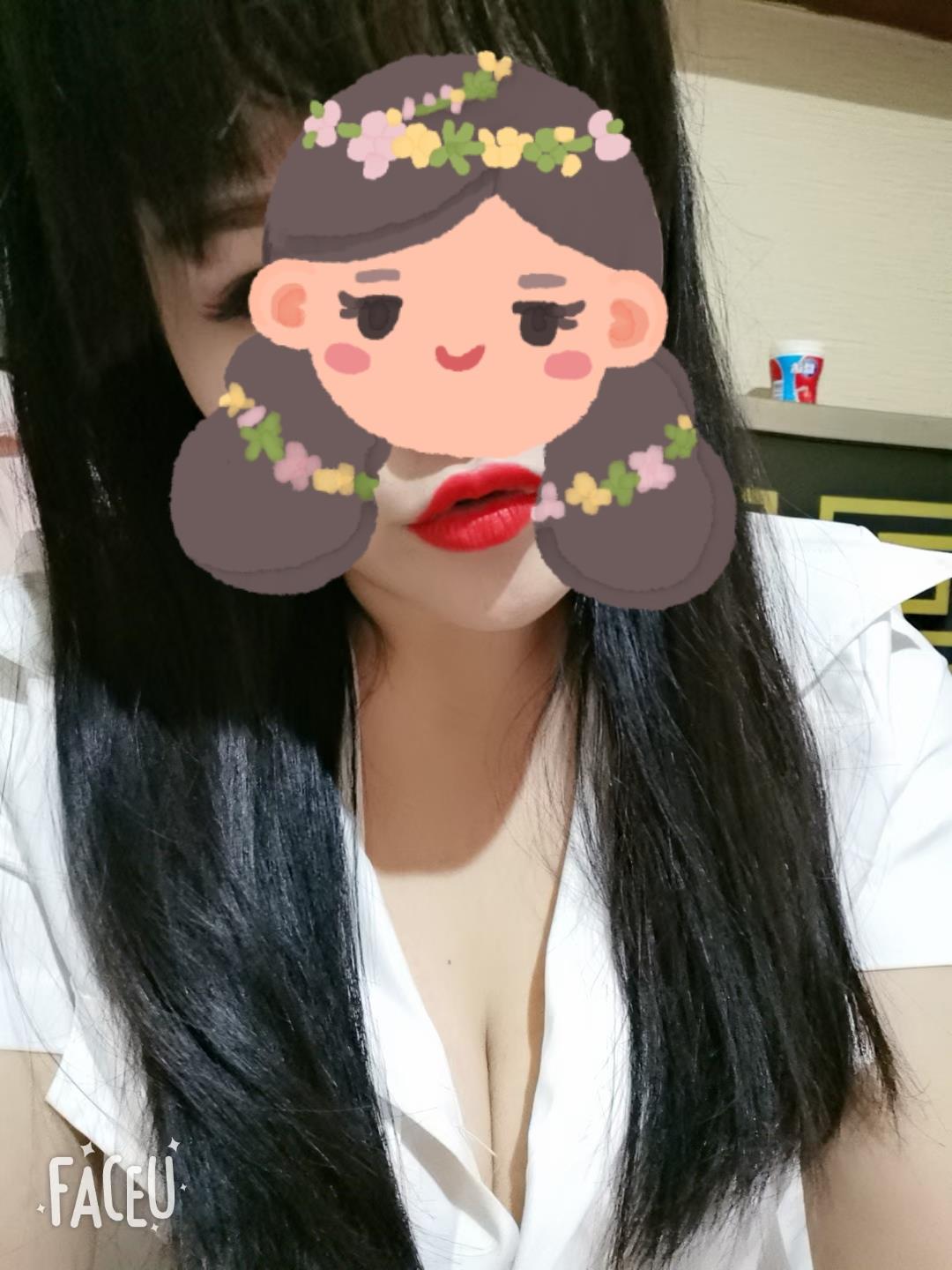 肥逼大奶的妹妹 第2张