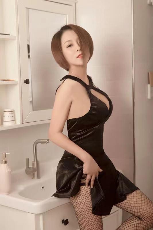 大胸少妇你值得拥有 第1张