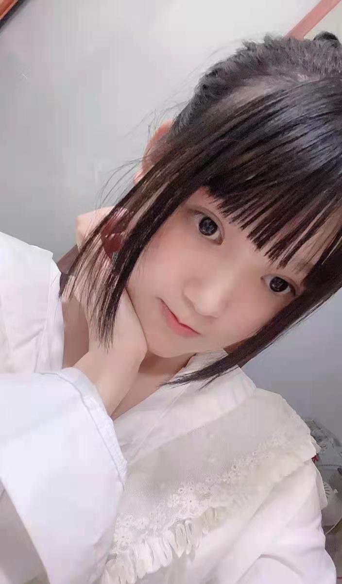 白云小萝莉桃子 第1张