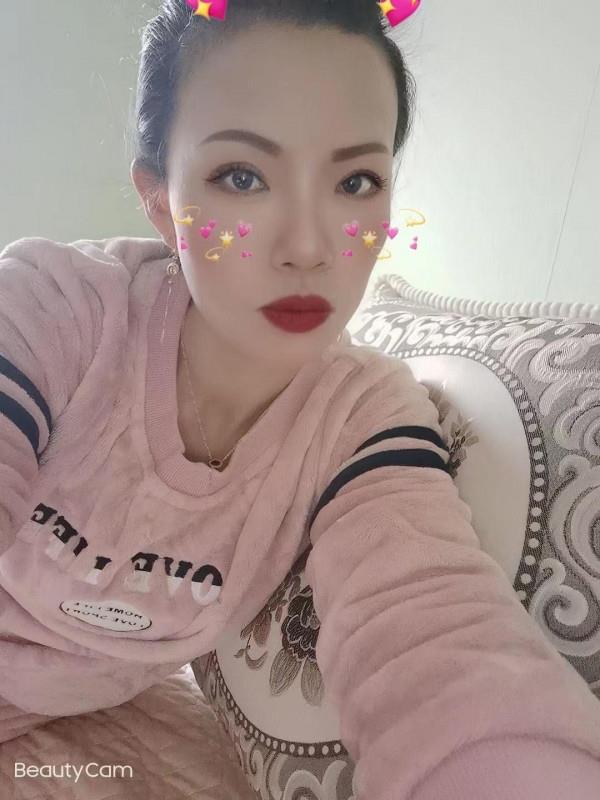 体验熟女服务就是好 第1张