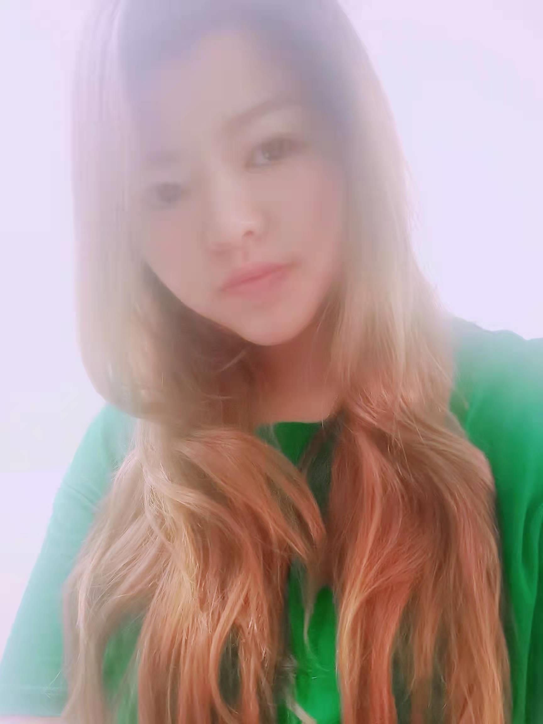 36D宝藏女孩非常丰满 第3张