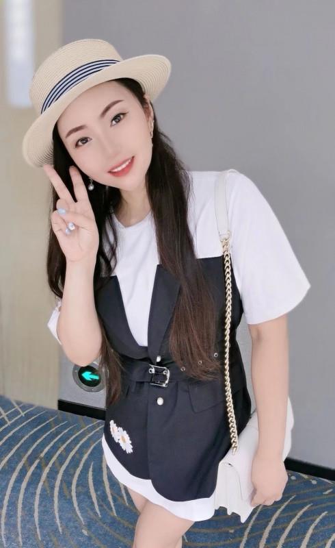大奶颜值妹子 第2张