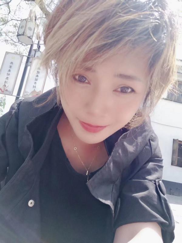 良渚大奶 第1张