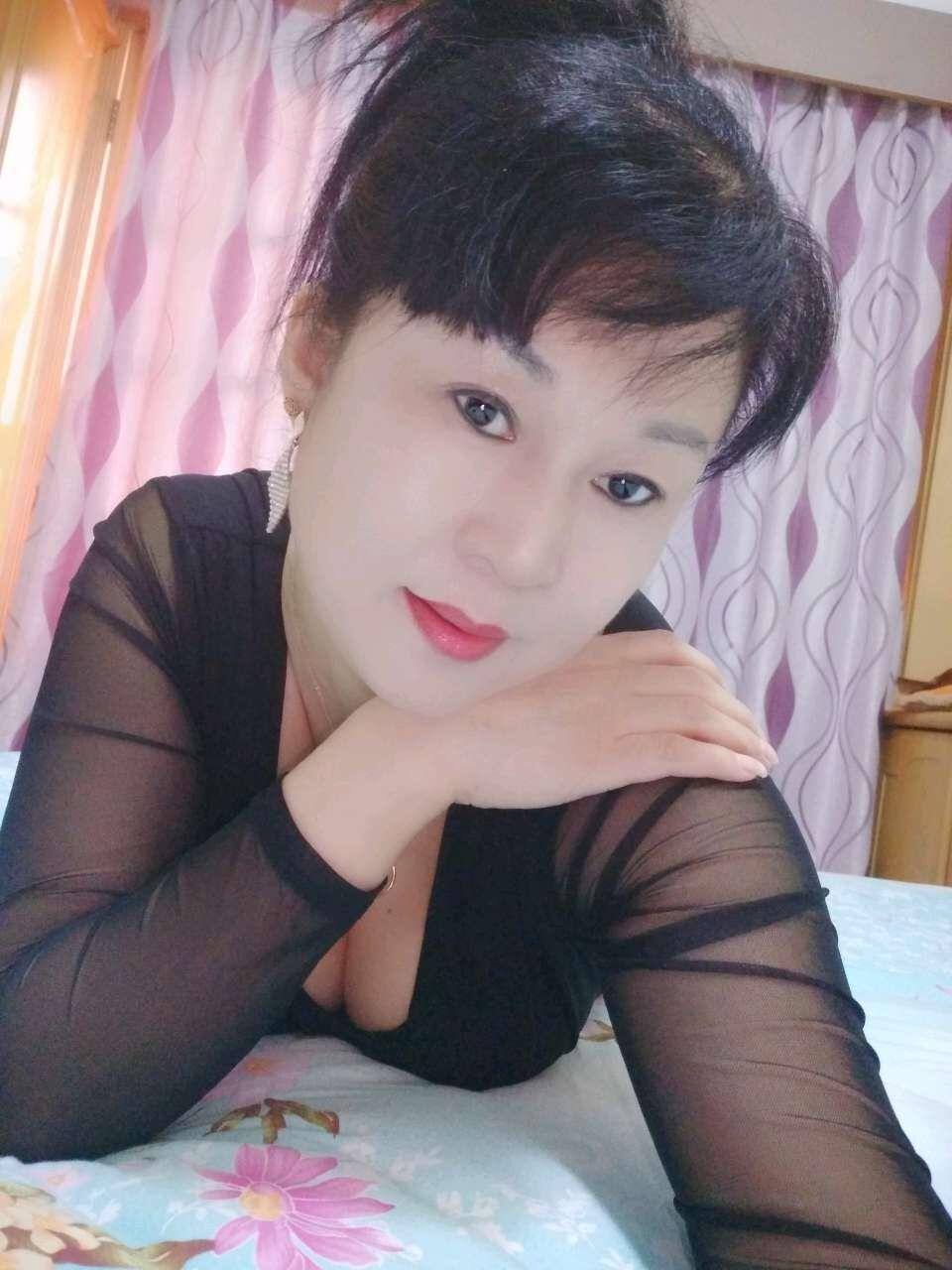 朝阳熟女高兴 第1张