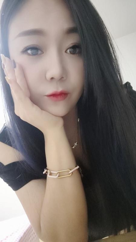 芥园西道气质美女 第1张