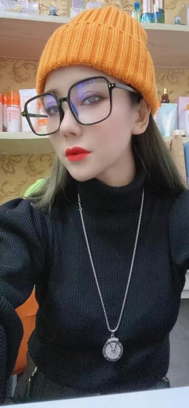 百子湾名媛风格的妹子 第2张