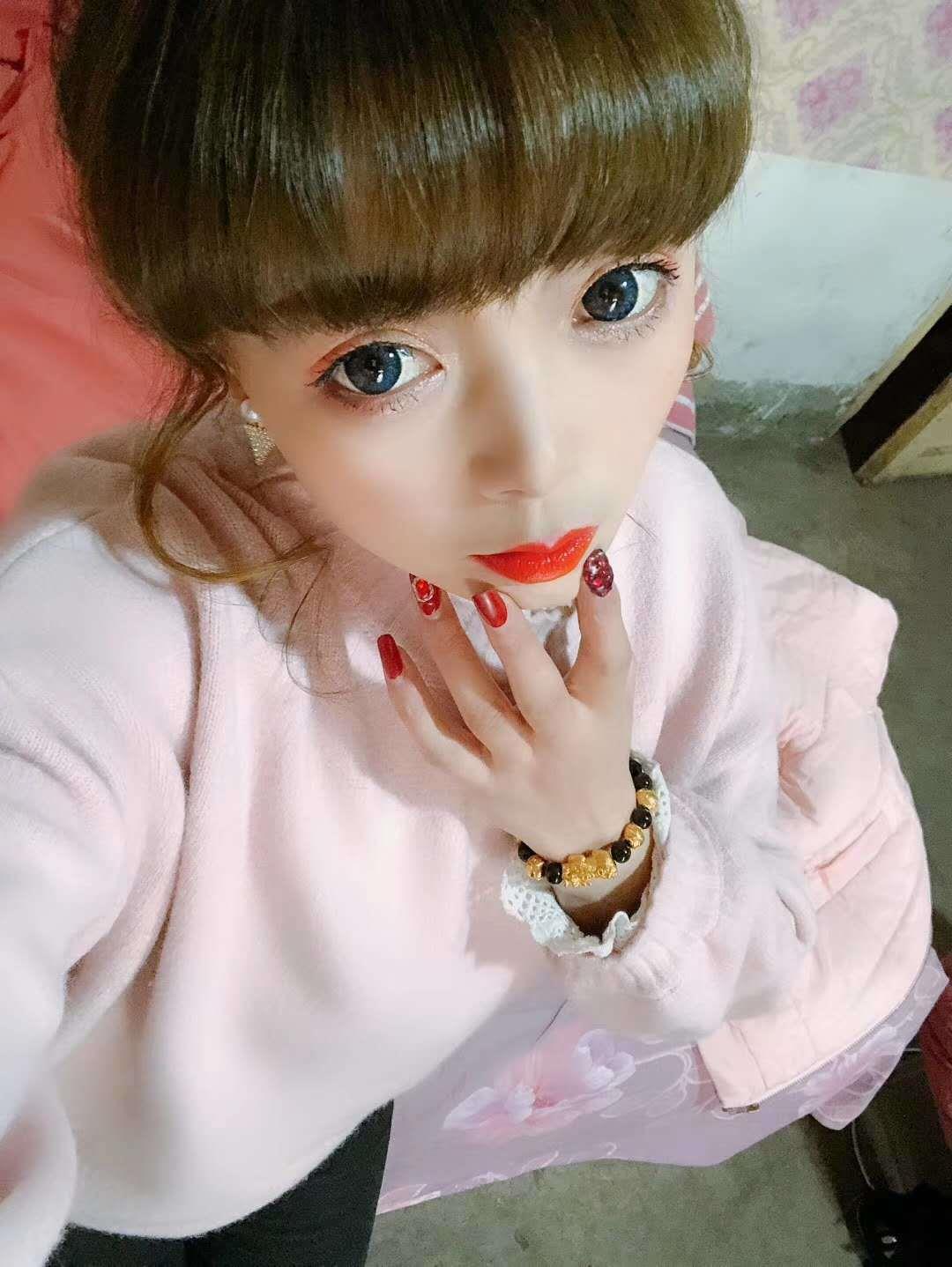青山区年轻可爱的小美女 第2张