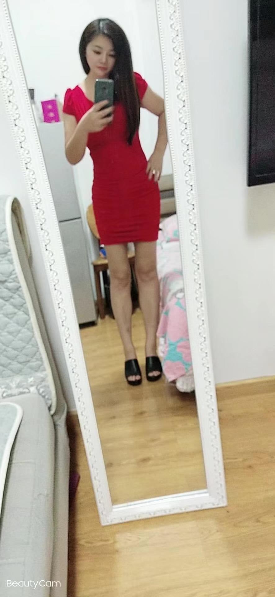 重庆渝中区身材好漂亮兼职妹儿人美有服务棒棒的 第1张