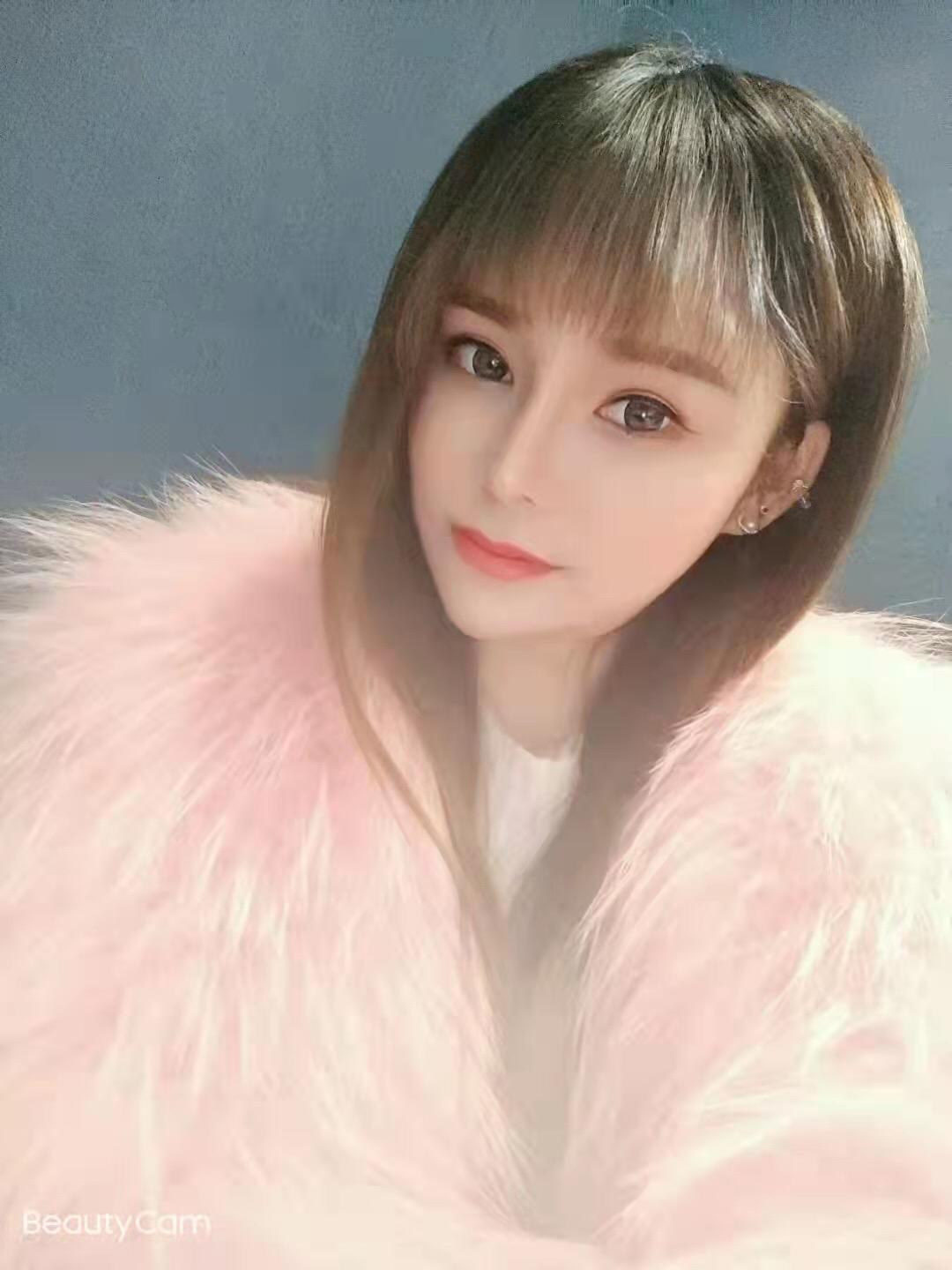 可以舌吻的小蜜，漂亮小司机 第1张