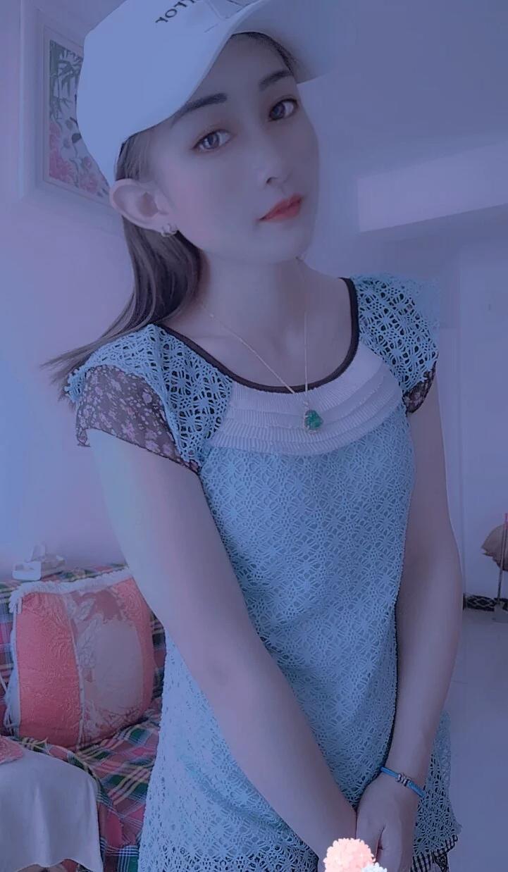 莲湖身材不错有很配合的姐姐 第3张