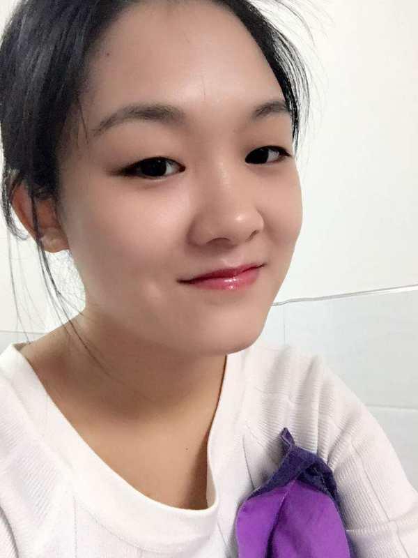 2个妹子可以一起上 第1张