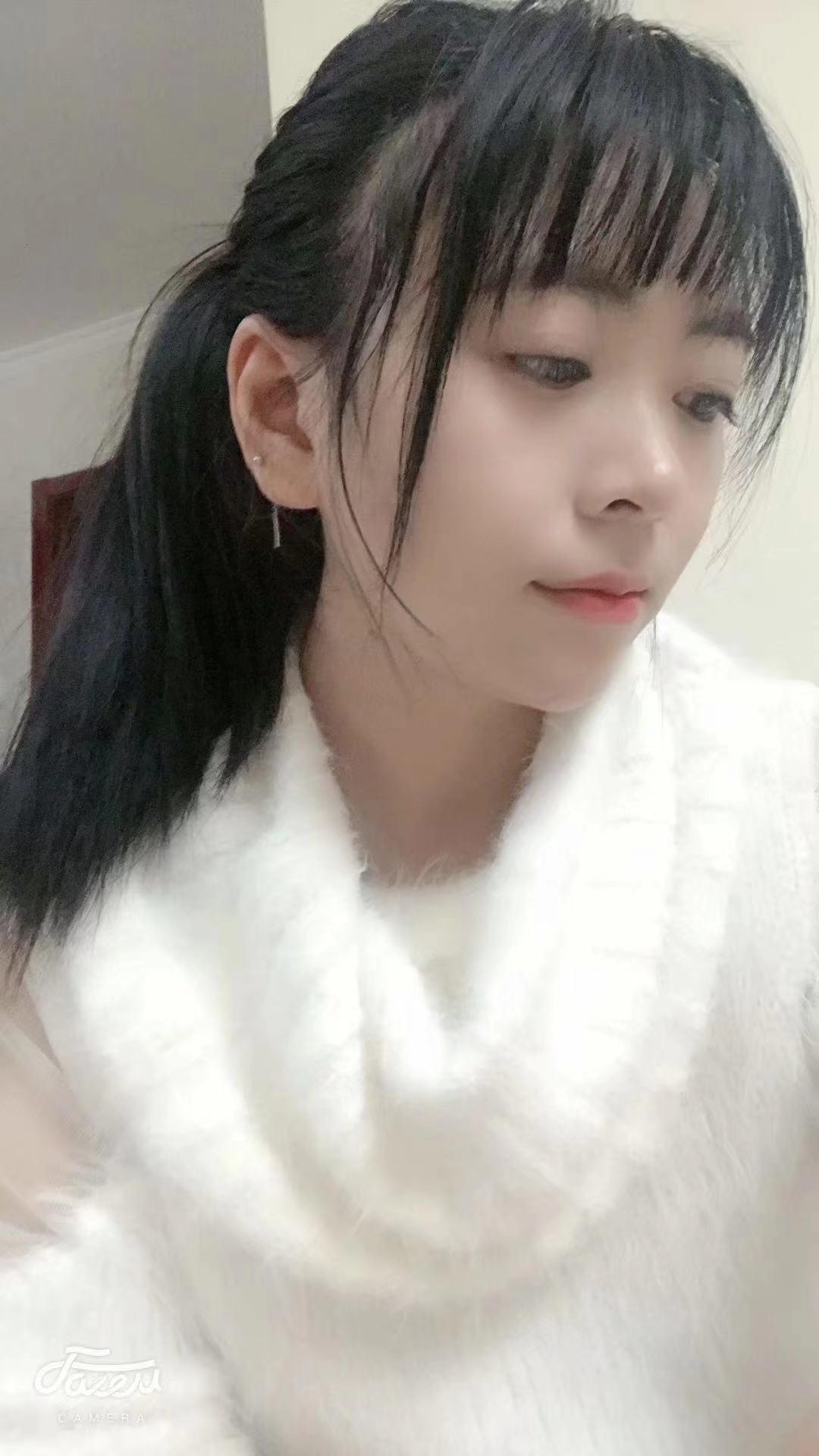 立水桥的寒冬和温暖，年轻可爱的虎牙小妹子 第1张