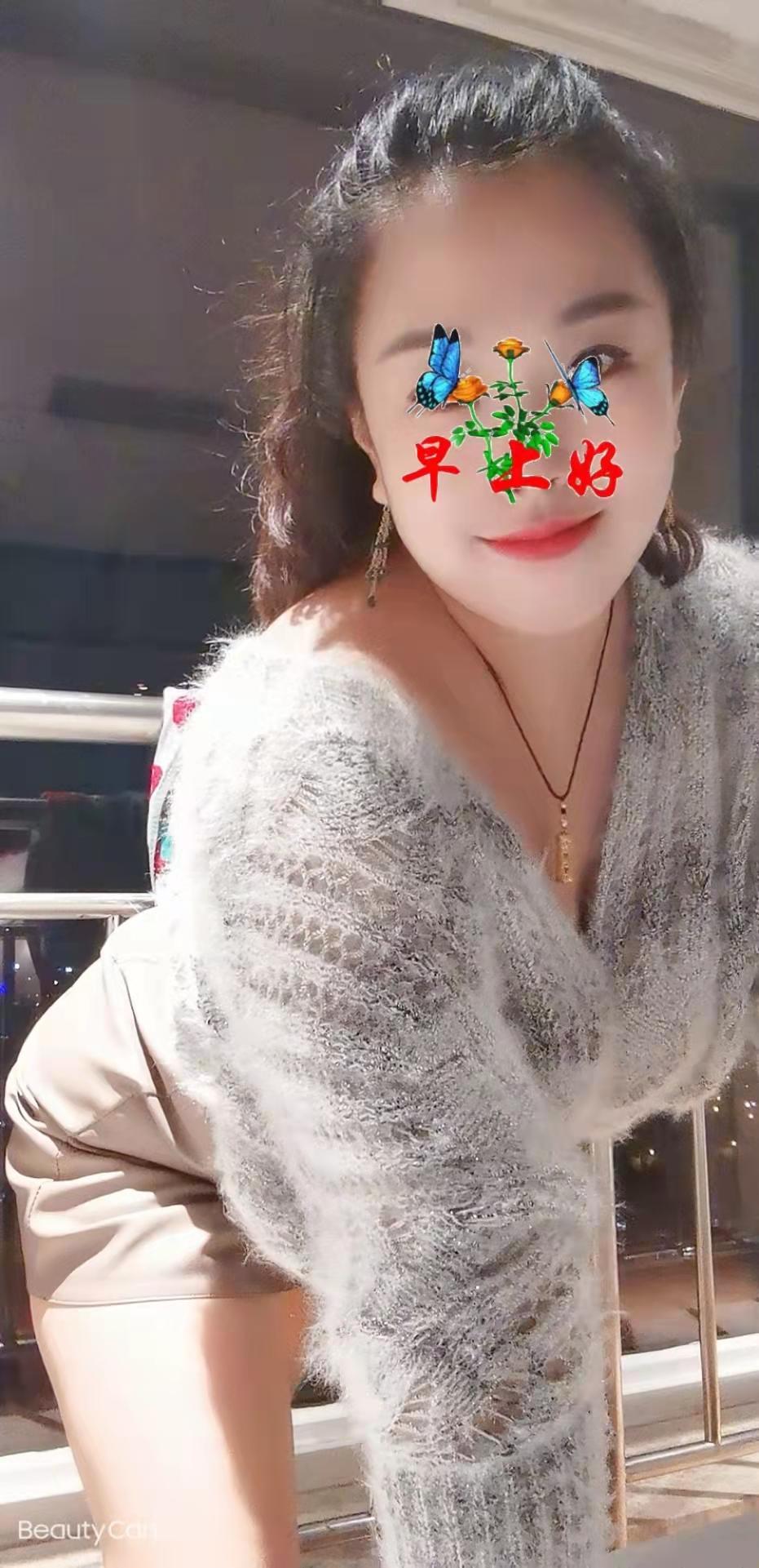 自聊的半良家，小电钻超敬业，尺度很浪 第1张