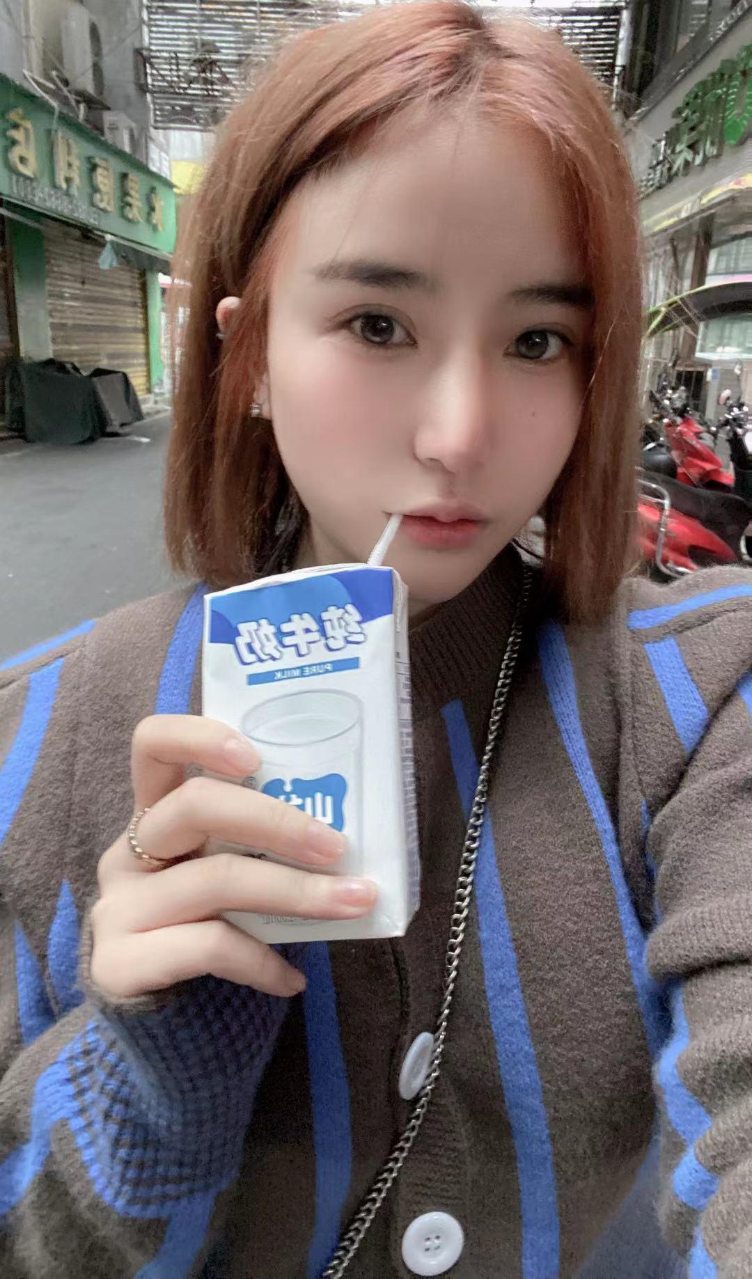 二刷百子湾的温柔00后可乐妹子 第2张