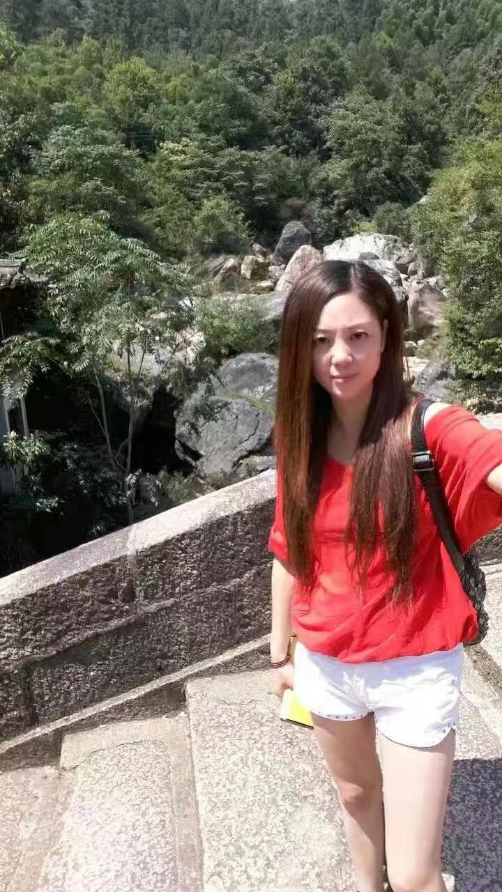 验证滨湖新区脸不错的少妇 第2张