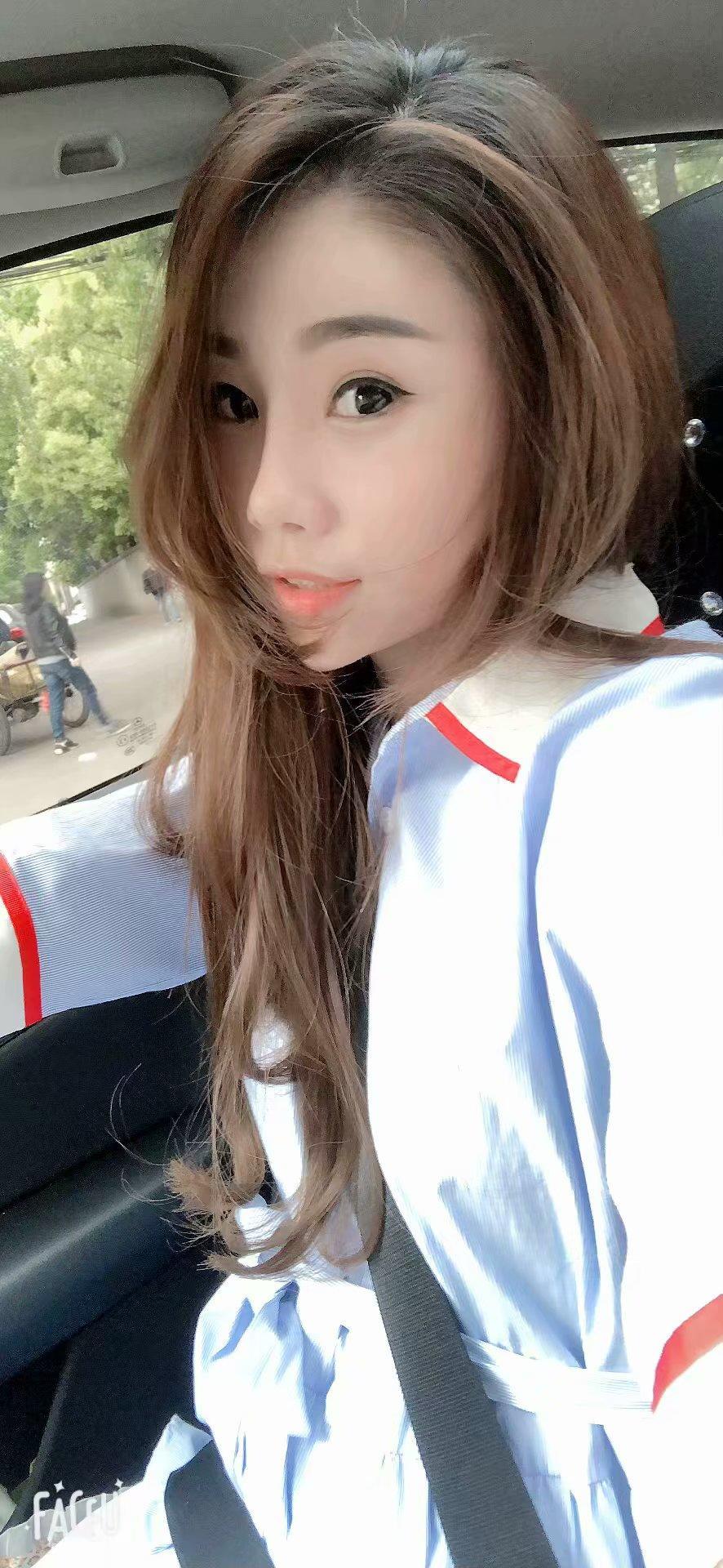 身高一米七的软妹子，颜值态度不错 第1张